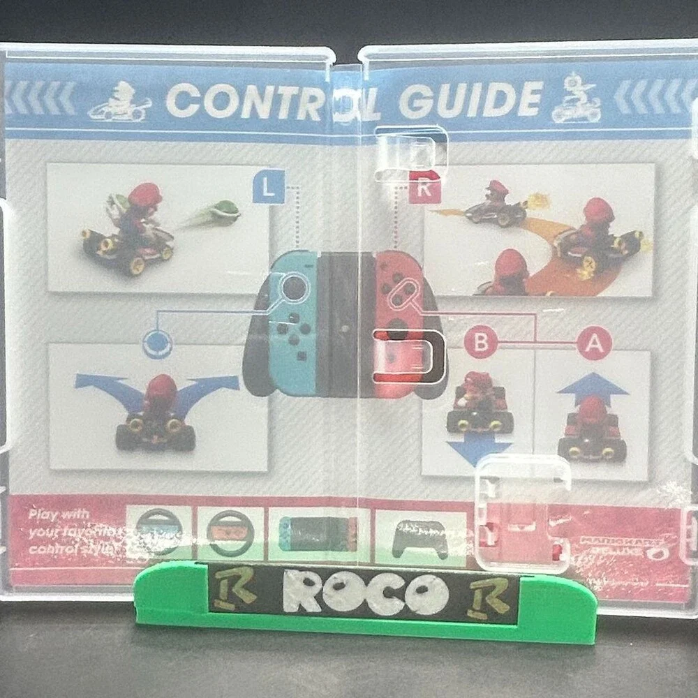 Mario Kart 8 Deluxe Local Online Multiplayer (Nintendo Switch, 2017) CASE ONLY